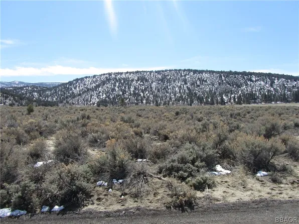 46269 Pelican Dr, Baldwin Lake, CA 92314