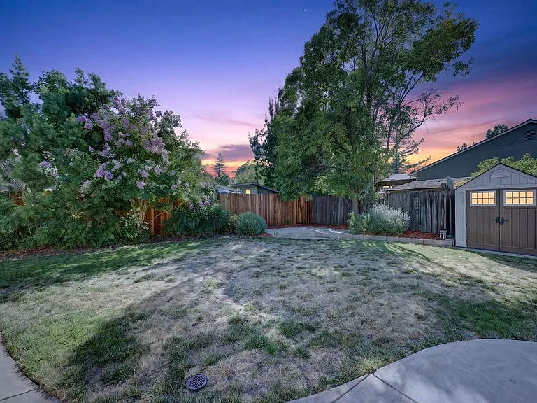 2907 Eccleston Ave — Photo 51