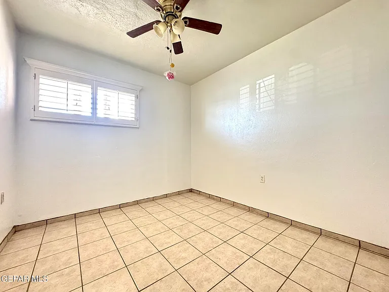 7512 Kingman Dr — Photo 16