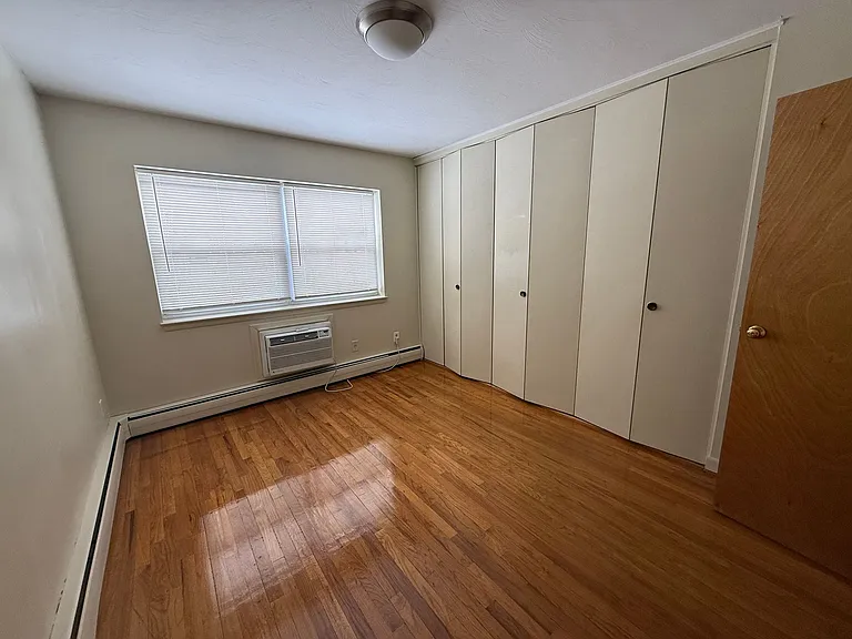 410 Prospect Ave — Photo 6