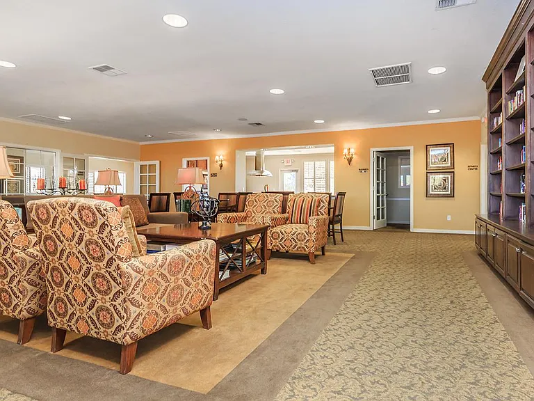 Mesa Royale 55+ Active Community — Photo 21