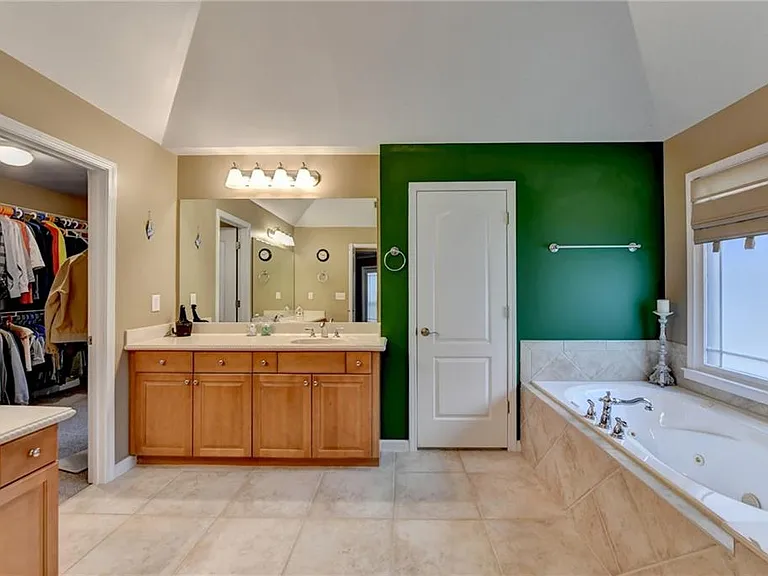 2213 Hamilton Mill Pkwy — Photo 38
