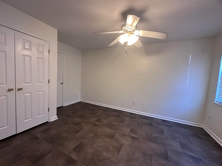 301 Hazelnut Dr — Photo 13