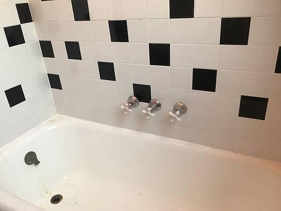 5th image of 3415 Avenue Q 1/2