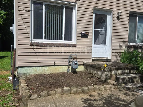2876 Hudson Dr #A, Cuyahoga Falls, OH 44221
