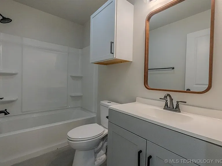 4119 W 57th St #B — Photo 17