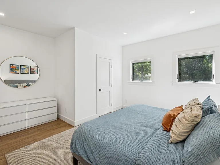 10 Seabright Ave — Photo 12