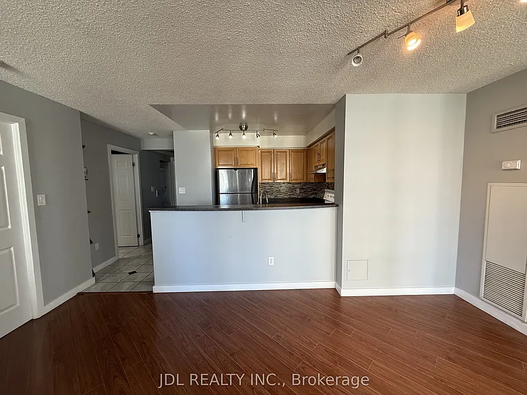23 Lorraine Dr #1012 — Photo 13