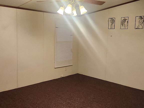 3rd image of 16833 Highline Blvd