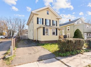 393 Center St, Meriden, CT 06450