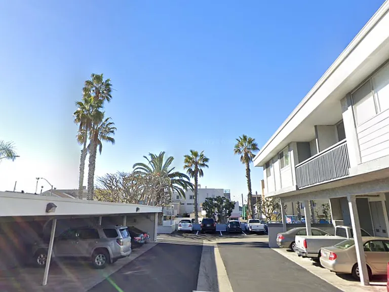 16972 Pacific Coast Hwy #104 — Photo 20