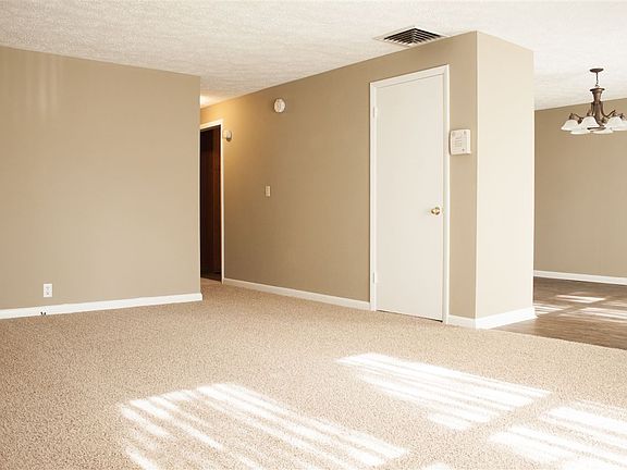 5th image of 1520 Swarthmoor Dr