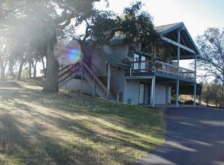 46005 Strawberry Rd, Coarsegold, CA 93614