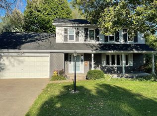 913 Angier Dr, Storm Lake, IA 50588