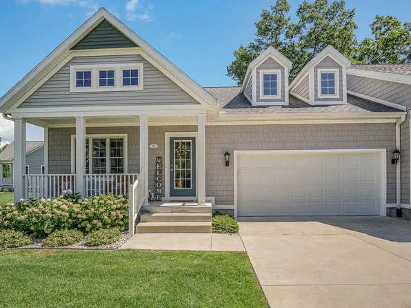 604 Parkview Ave, Spring Lake, MI 49456