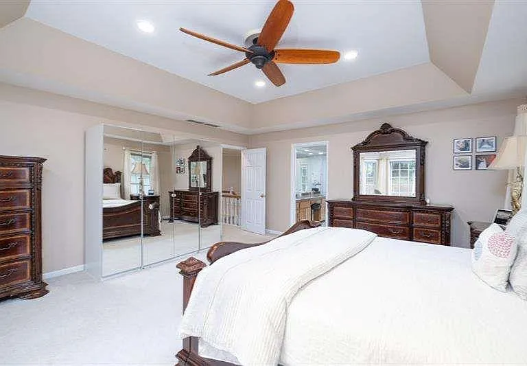 160 Clipper Bay Dr — Photo 30