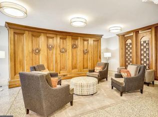 1111 University Blvd W APT 814, Silver Spring, MD 20902