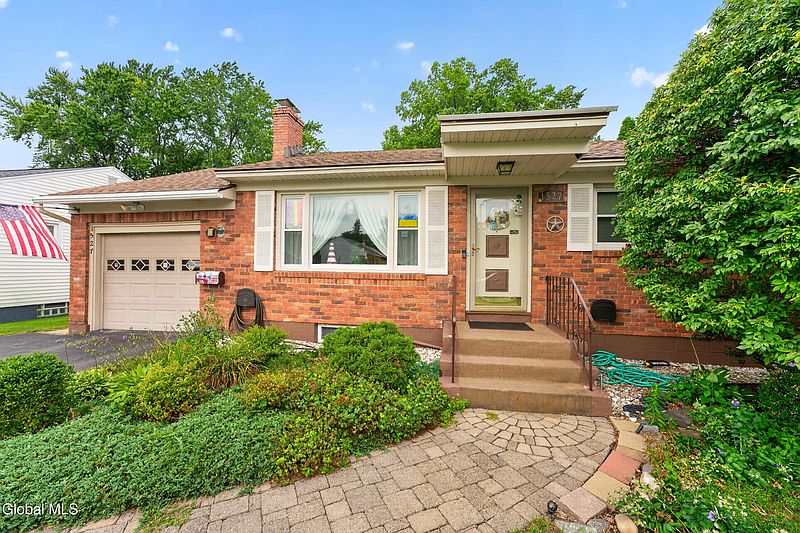 4th image of 1527 Ardsley Place