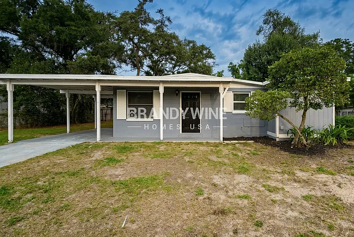 3 bed, 2.0 bath, 1040 sqft, $1,845 — Photo 2