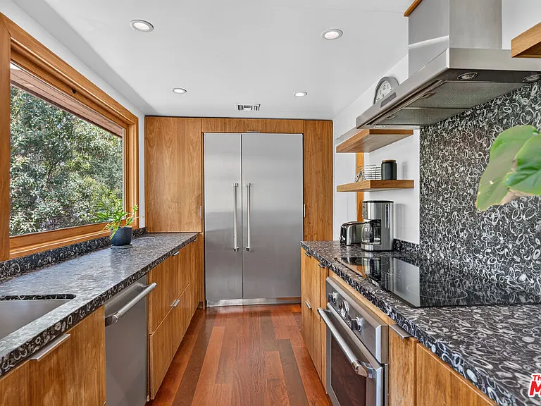 1738 Topanga Skyline Dr — Photo 19