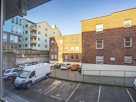 5th image of 533 Harvard Ave E #6329790b4