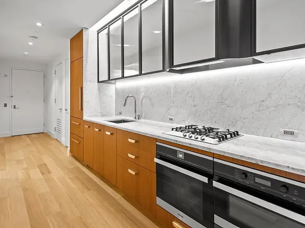 110 Charlton St #12E, New York, NY 10014