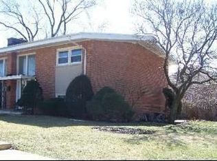 6731 N Lawndale Ave, Lincolnwood, IL 60712