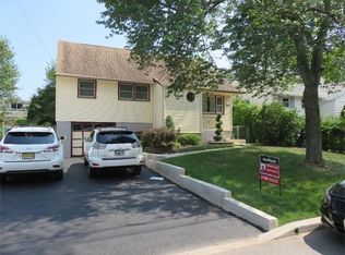 10 Ethel St, Metuchen, NJ 08840