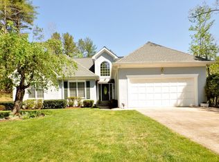 909 Golf Course Cir, Murphy, NC 28906