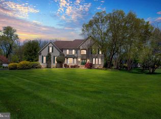 1371 Taylor Dr, Langhorne, PA 19047
