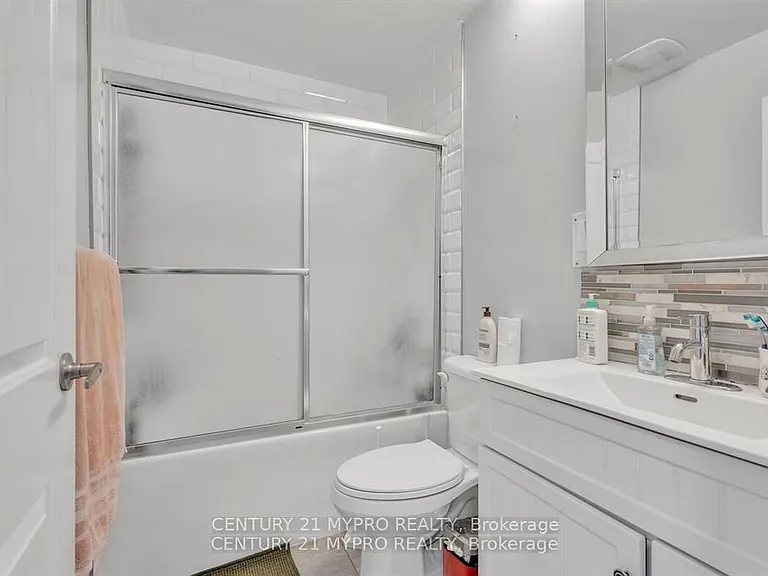 600 Grenfell Dr #410 — Photo 25