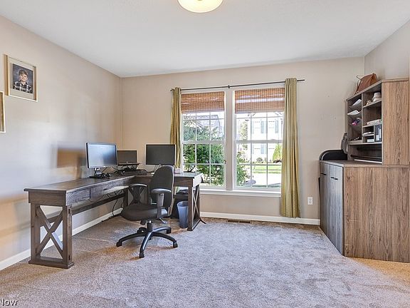 4th image of 8551 Lynhurst Dr