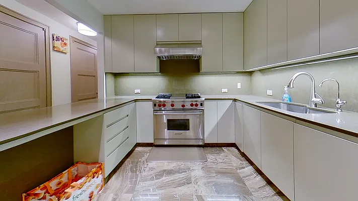 Sold by Bergen Basin Real Estate | media 28