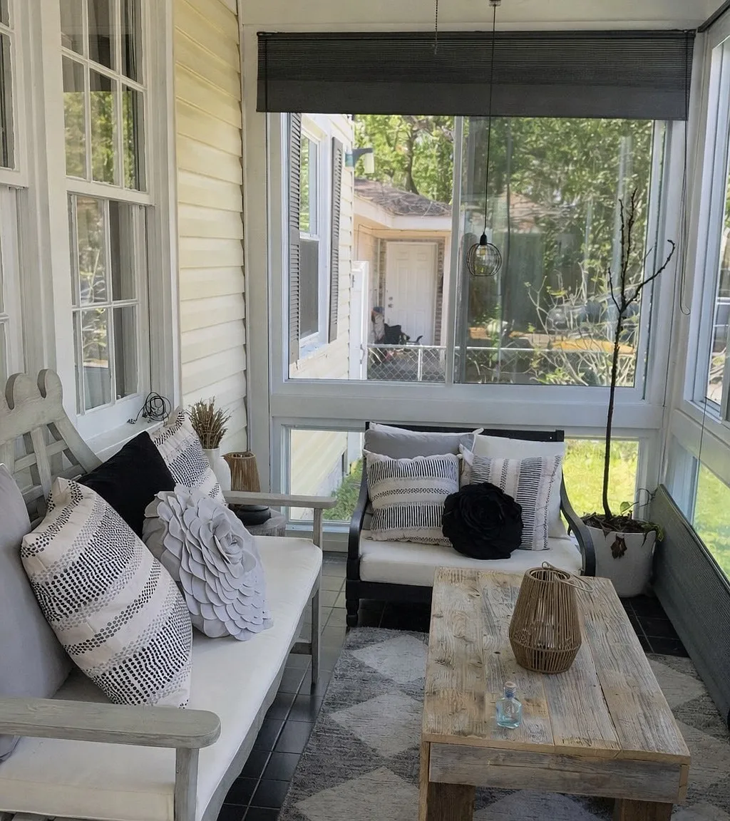 4 bed, 2.5 bath, 2184 sqft, $1,200 — Photo 2