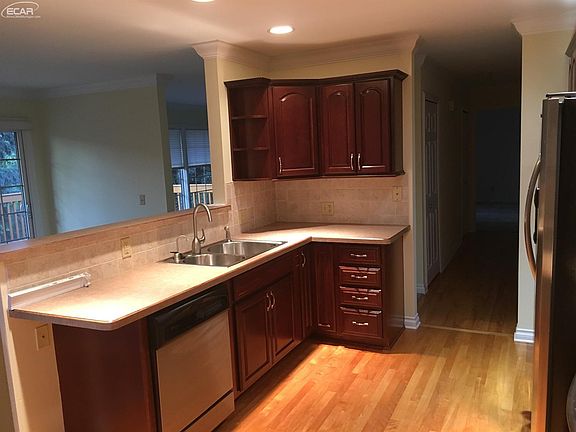 5th image of 5119 Meadowhill Trl