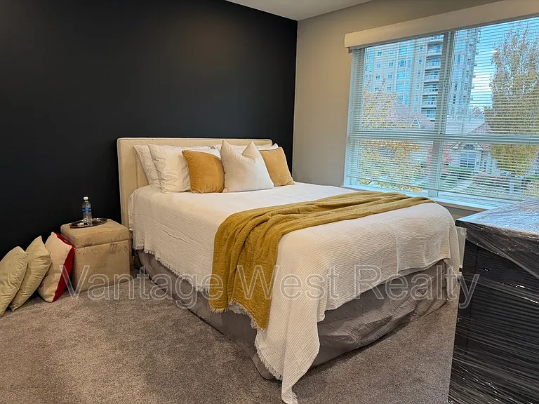 1099 Sunset Dr #228 — Photo 6