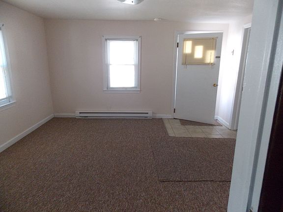 4th image of 811 Fontaine St