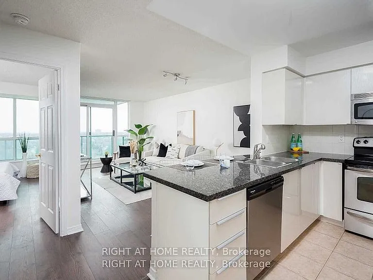 4850 Glen Erin Dr #1106 — Photo 7