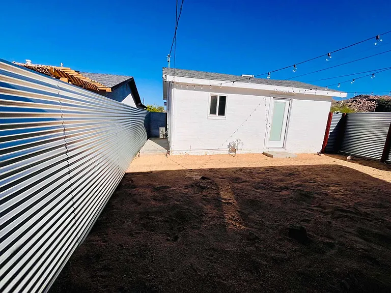 61986 Desert Air Rd — Photo 17