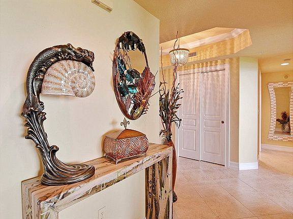 FOYER AREA