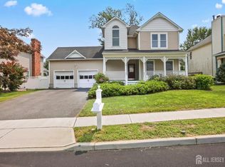 4 Claire Ct, Matawan, NJ 07747