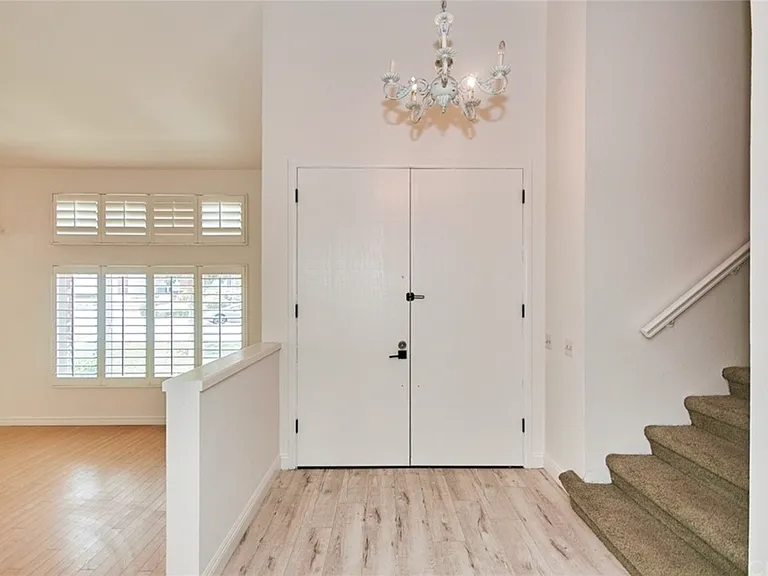 530 Cameron Crest Dr — Photo 8