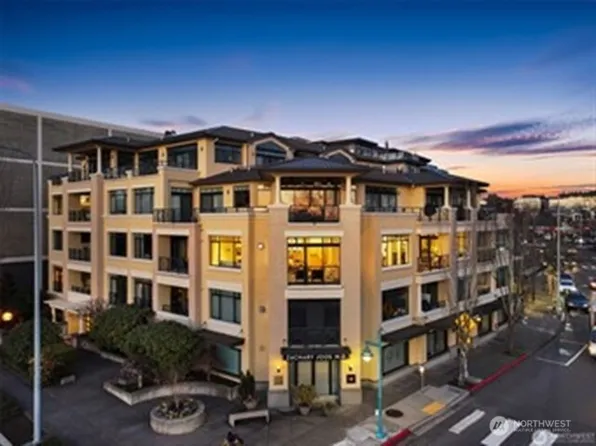 210 Market Street #402, Kirkland, WA 98033