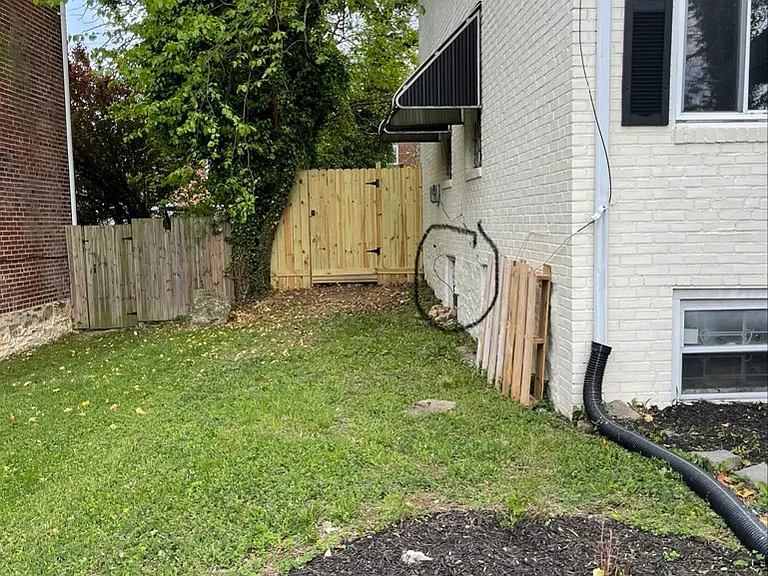 1617 Argonne Dr — Photo 3
