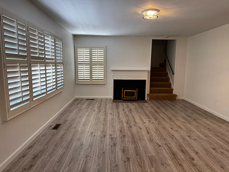 221 Colorado Ave — Photo 6