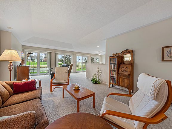 2nd image of 1517 Waters Edge Cir