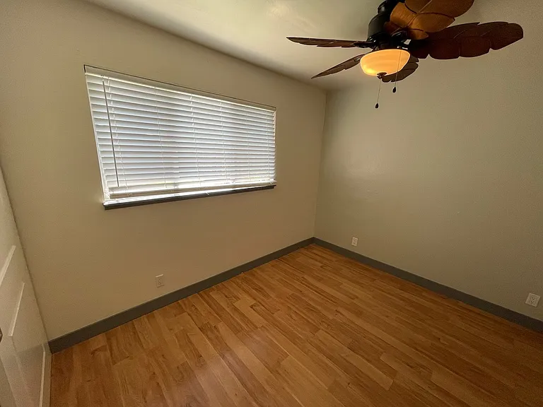 1040 Prouty Way — Photo 7