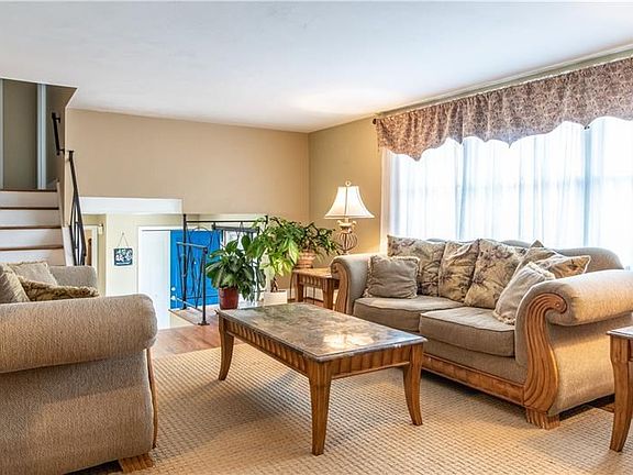 4th image of 3715 Gleneagle Dr