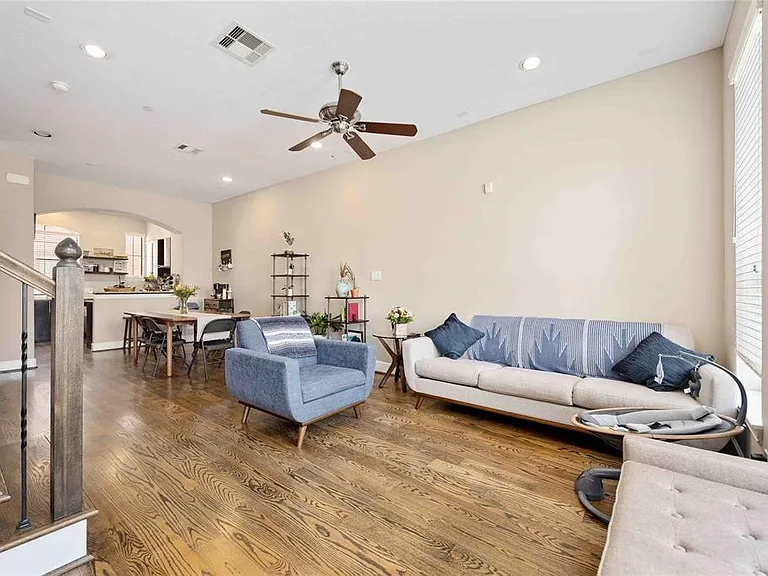 2110 Shearn St #12 — Photo 3