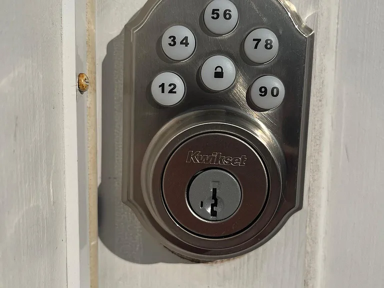 137 Brussels St — Photo 28
